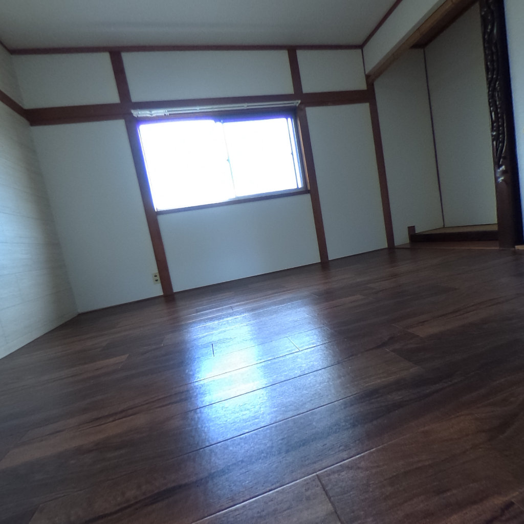 写真:クラルテ旭ヶ丘の洋室