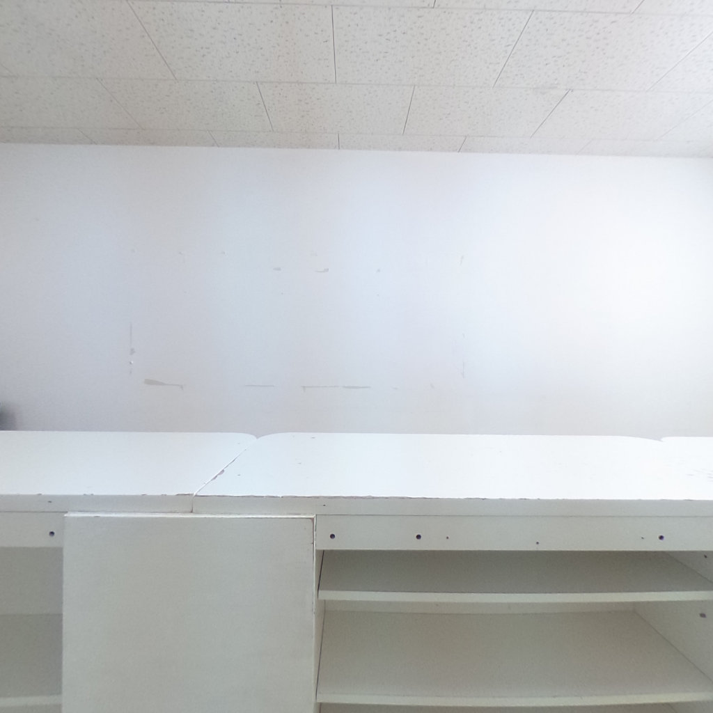 写真:長屋大西テナント学校前のカウンター