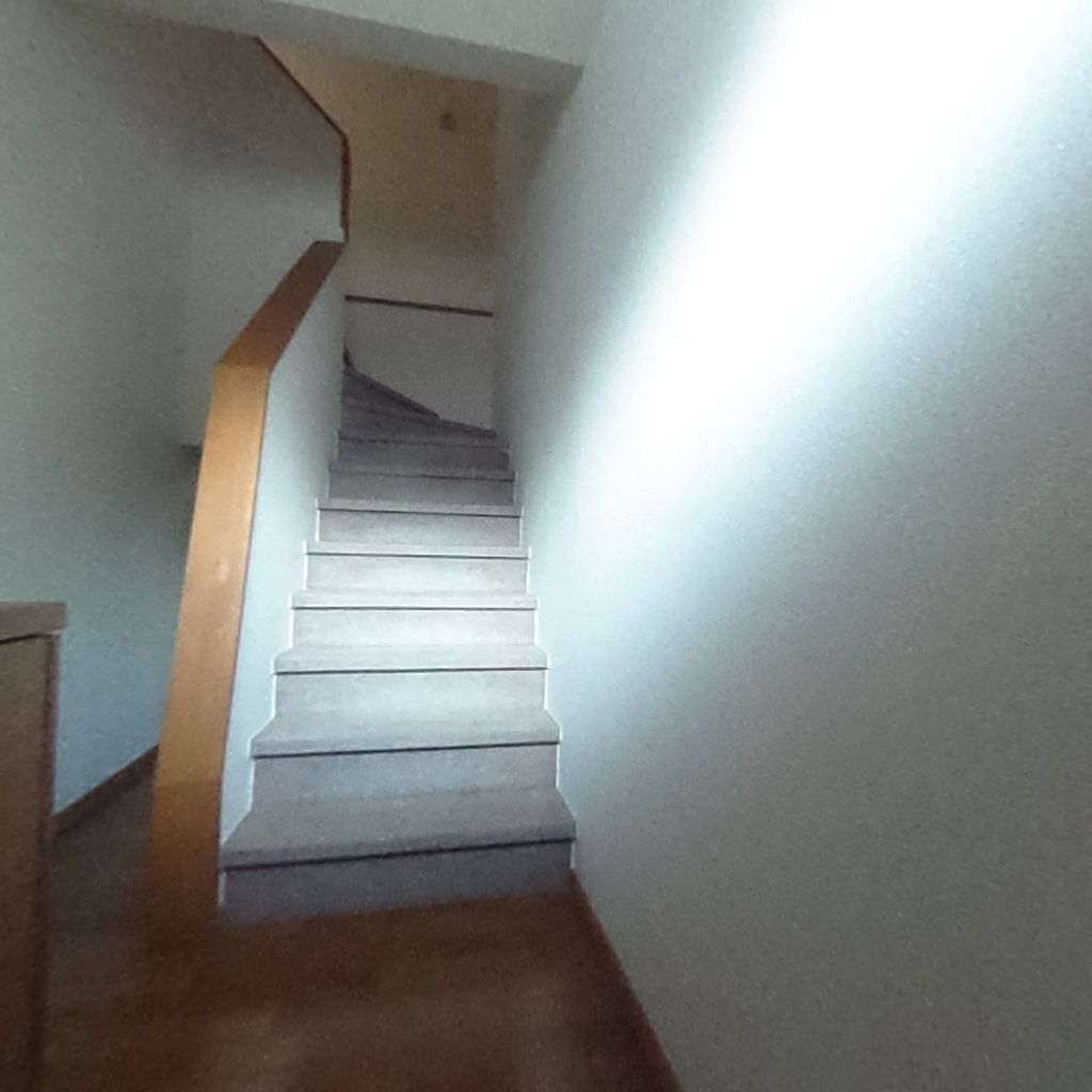 写真:府中市用土町の玄関ホール