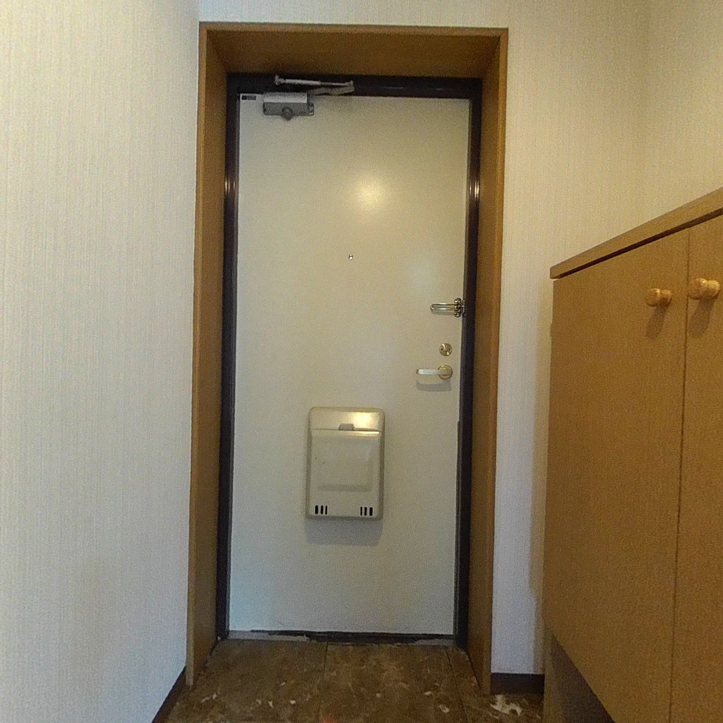 写真:延岡市浜砂2丁目の玄関