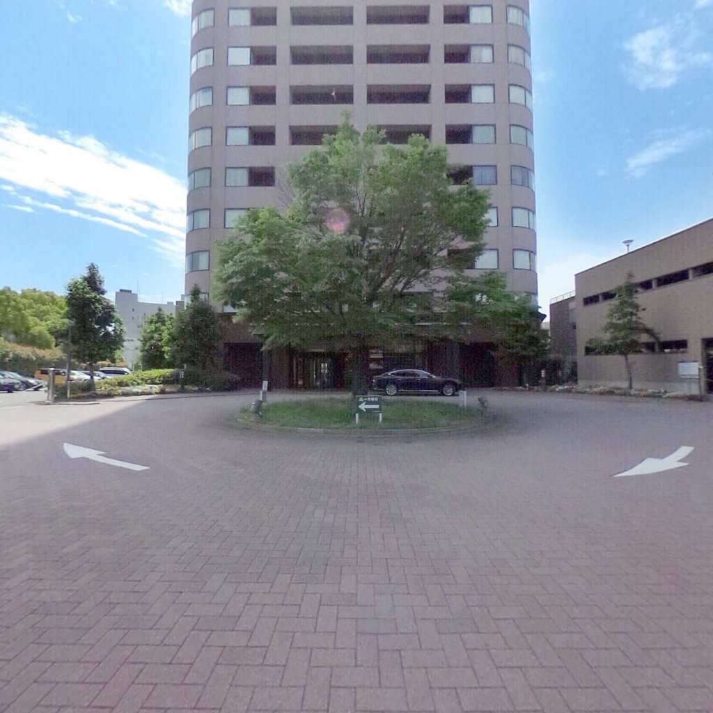 写真:千種タワーヒルズの建物全景